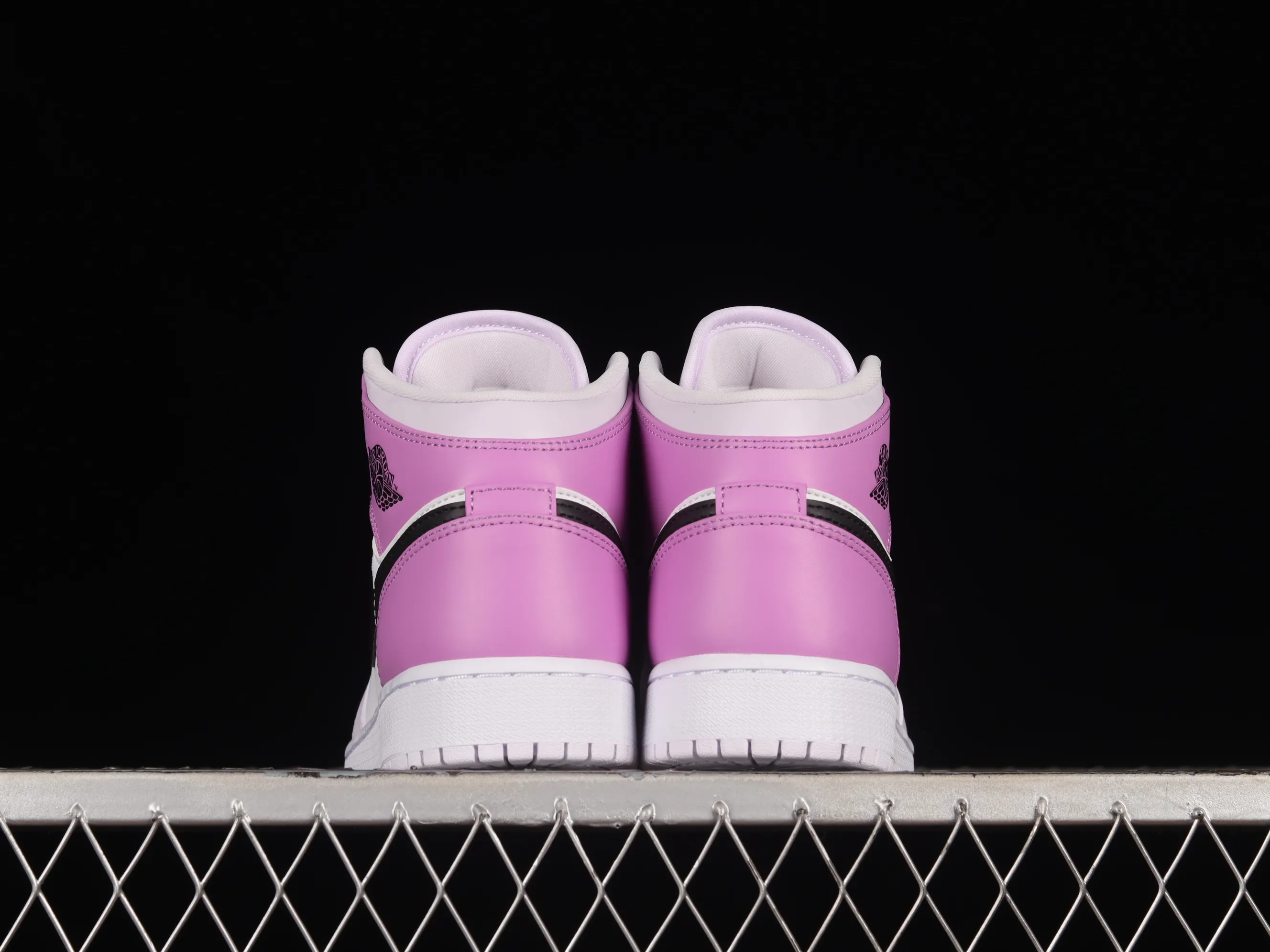 All categories Air Jordan Jordan series basketball shoes Air Jordan 1 Mid G version pure original Air Jordan 1 Mid GS AJ1 Joe 1 gradient grape purple mid-top basketball shoes DQ8423-501
